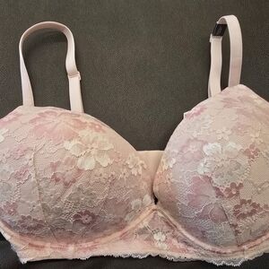Victoria's Secret Lace Bra in Soft Pink and Cream